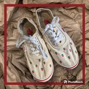 Vans strawberries cream lace up rare y2k 2011-2012